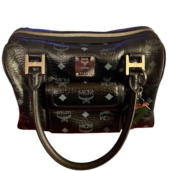 MCM Black Visetos Boston Bag 25cm – Rare Blue Logo Accents Excellent Condition! - Picture 9 of 10